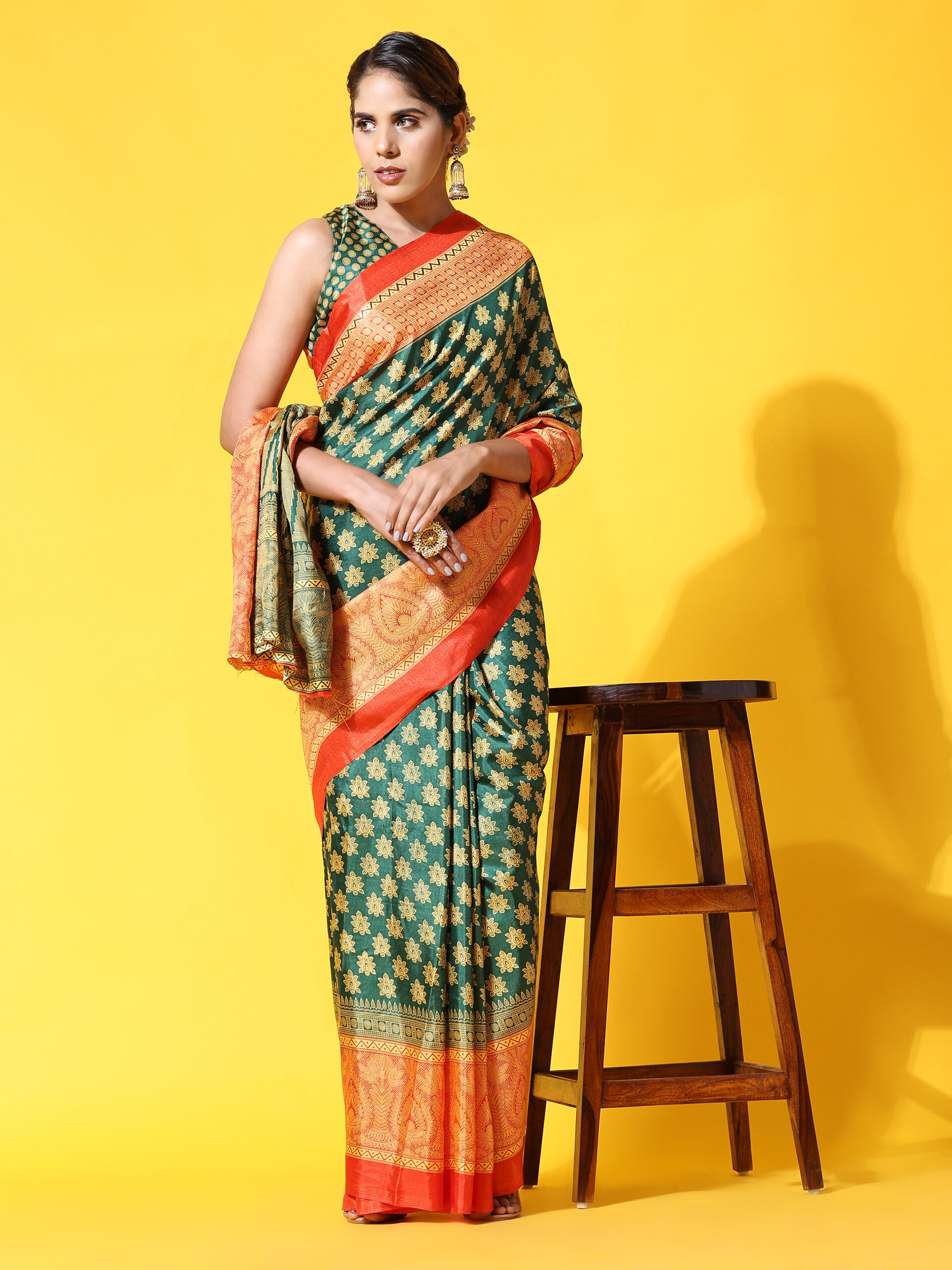 Bottle GreenArt SilkWith Blouse PiecePack of 1