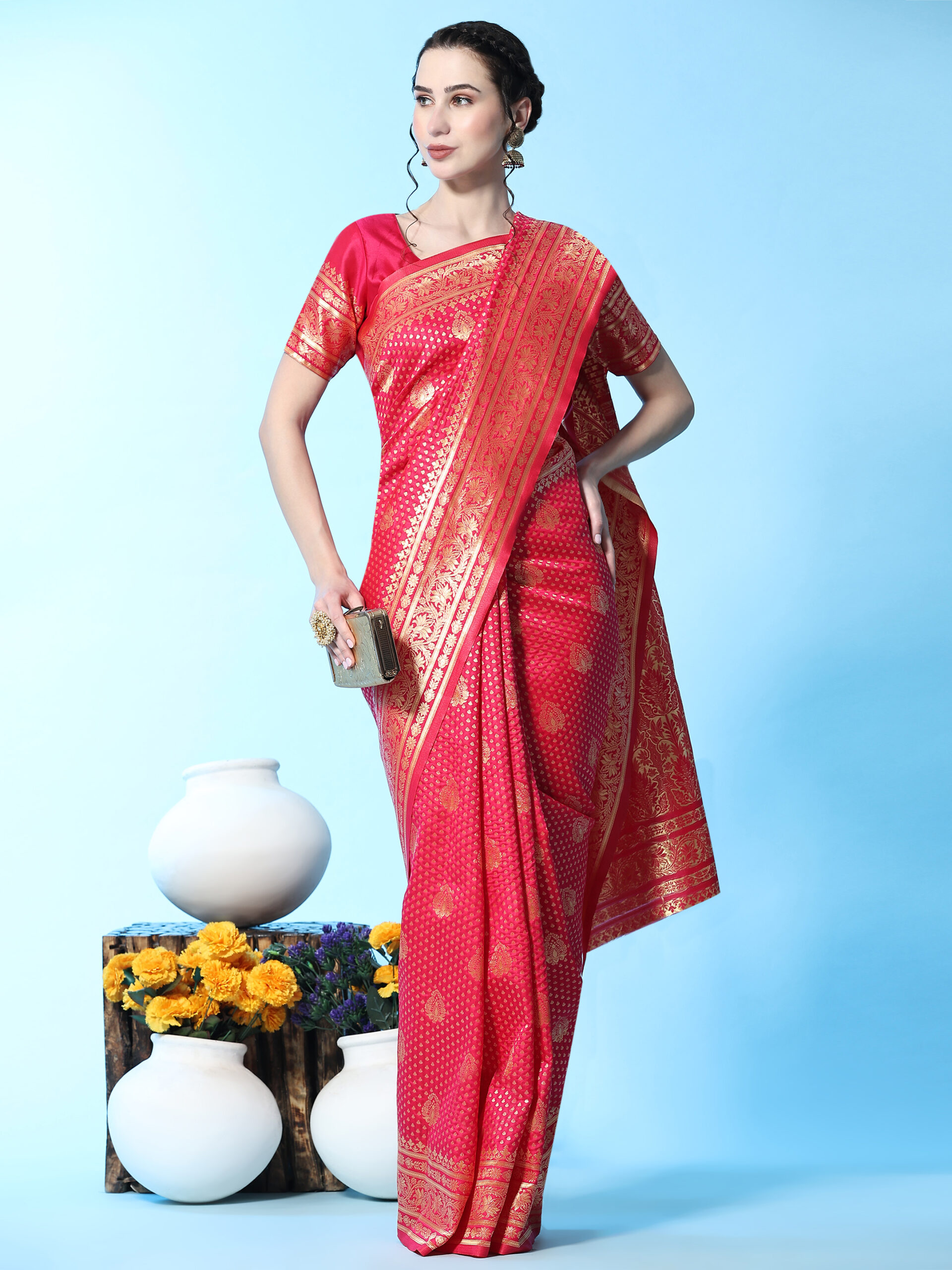 Pink & Gold-Toned Silk Blend Woven Design Kanjeevaram Saree