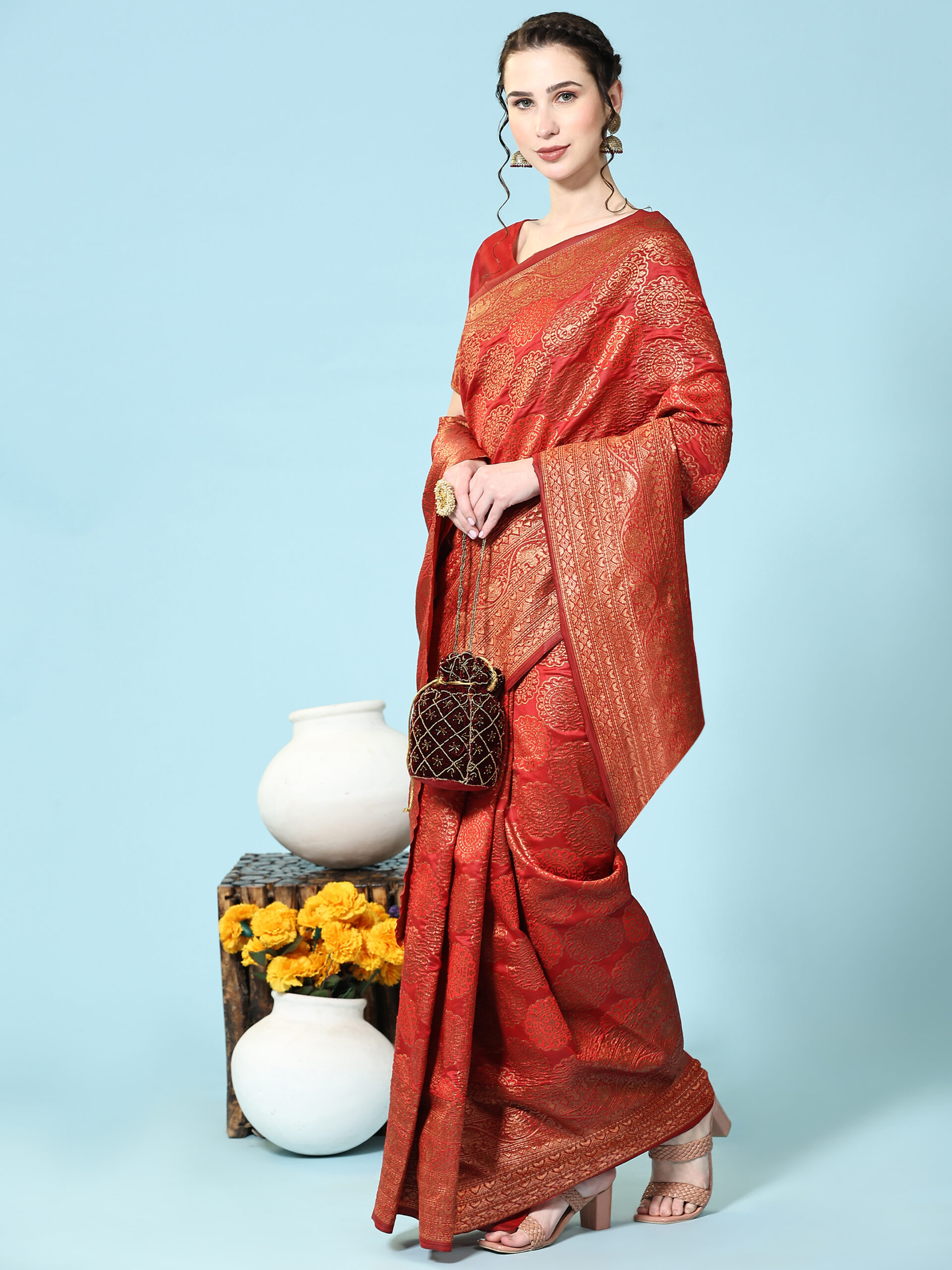 RED & Gold Ethnic Motifs Zari Silk Blend Banarasi Saree