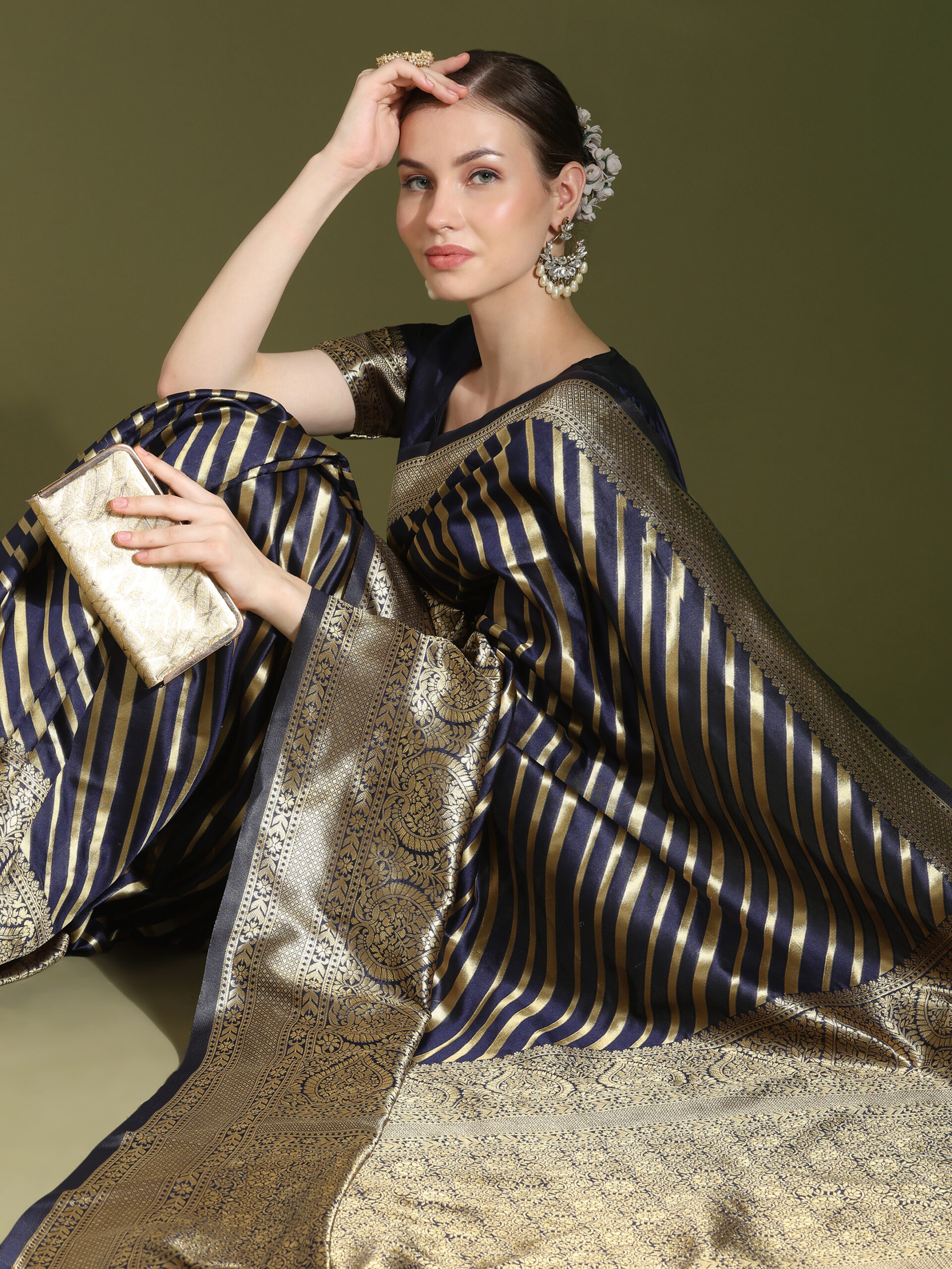 Navy Blue & Gold-Toned Silk Blend Woven Design Leheriya Floral Sarees