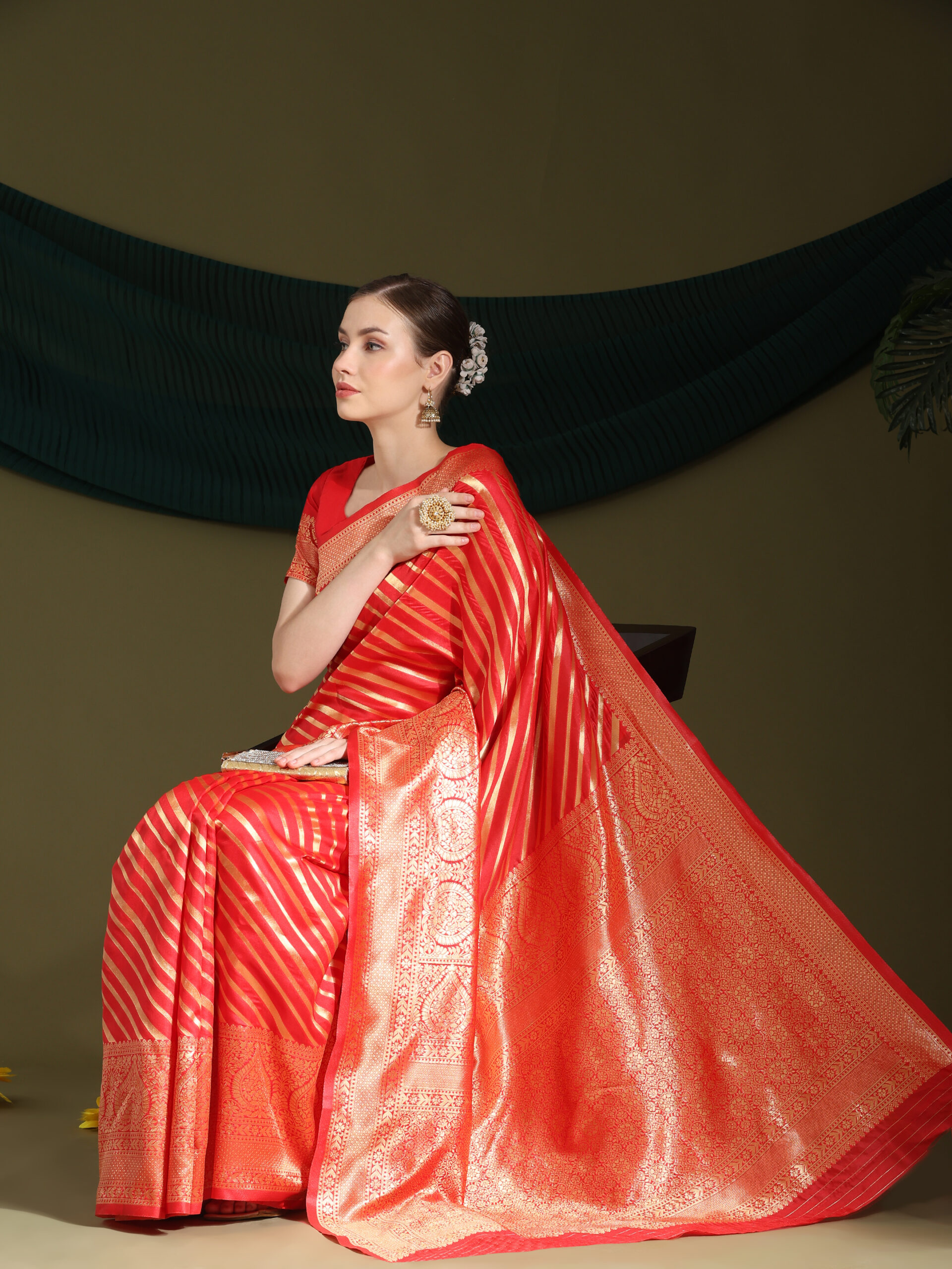 Red & Silver-Coloured Ethnic Motifs Zari Woven Design Silk Blend Banarasi Saree