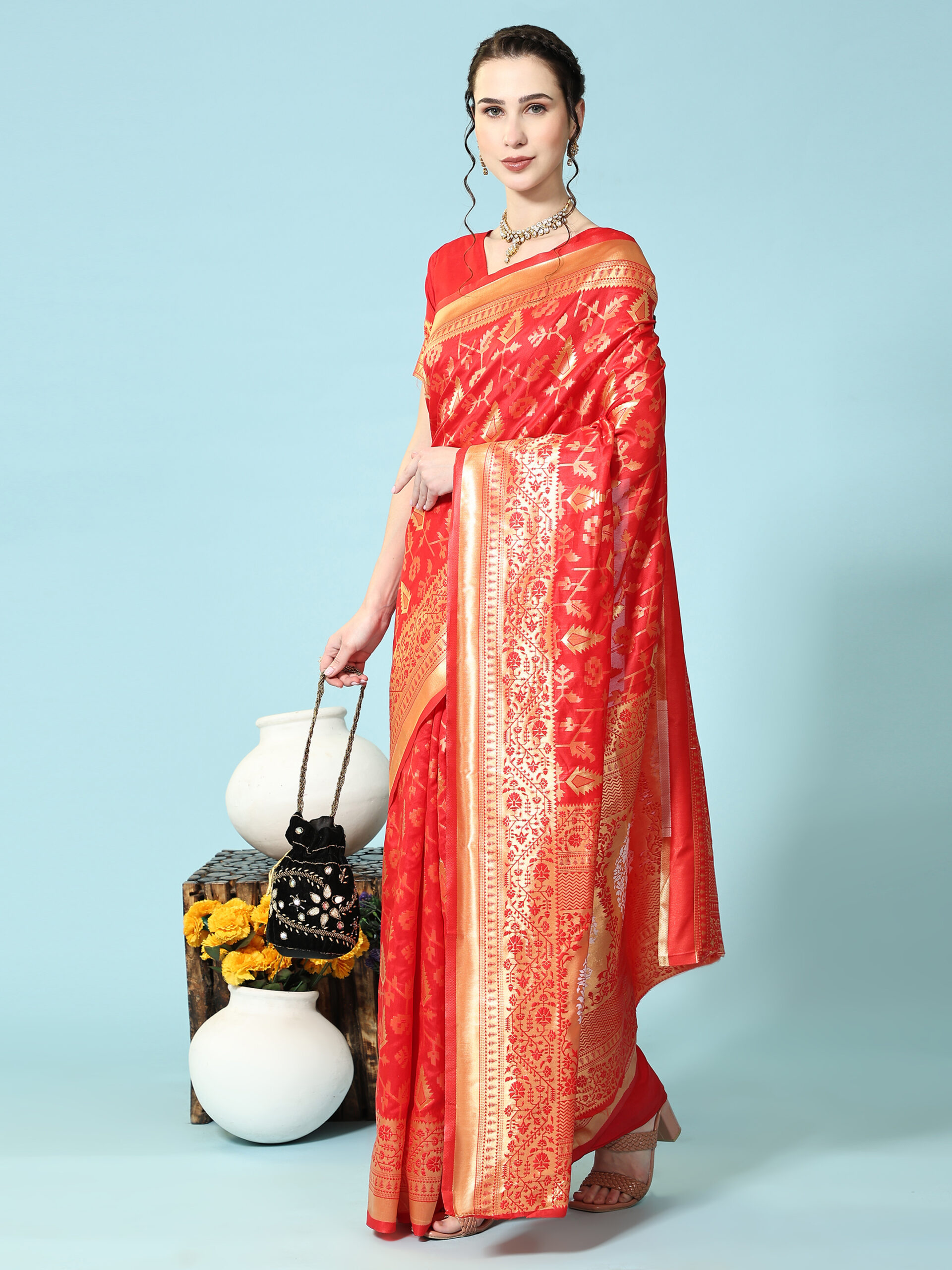 RED & Gold Ethnic Motifs Zari Silk Blend Banarasi Saree