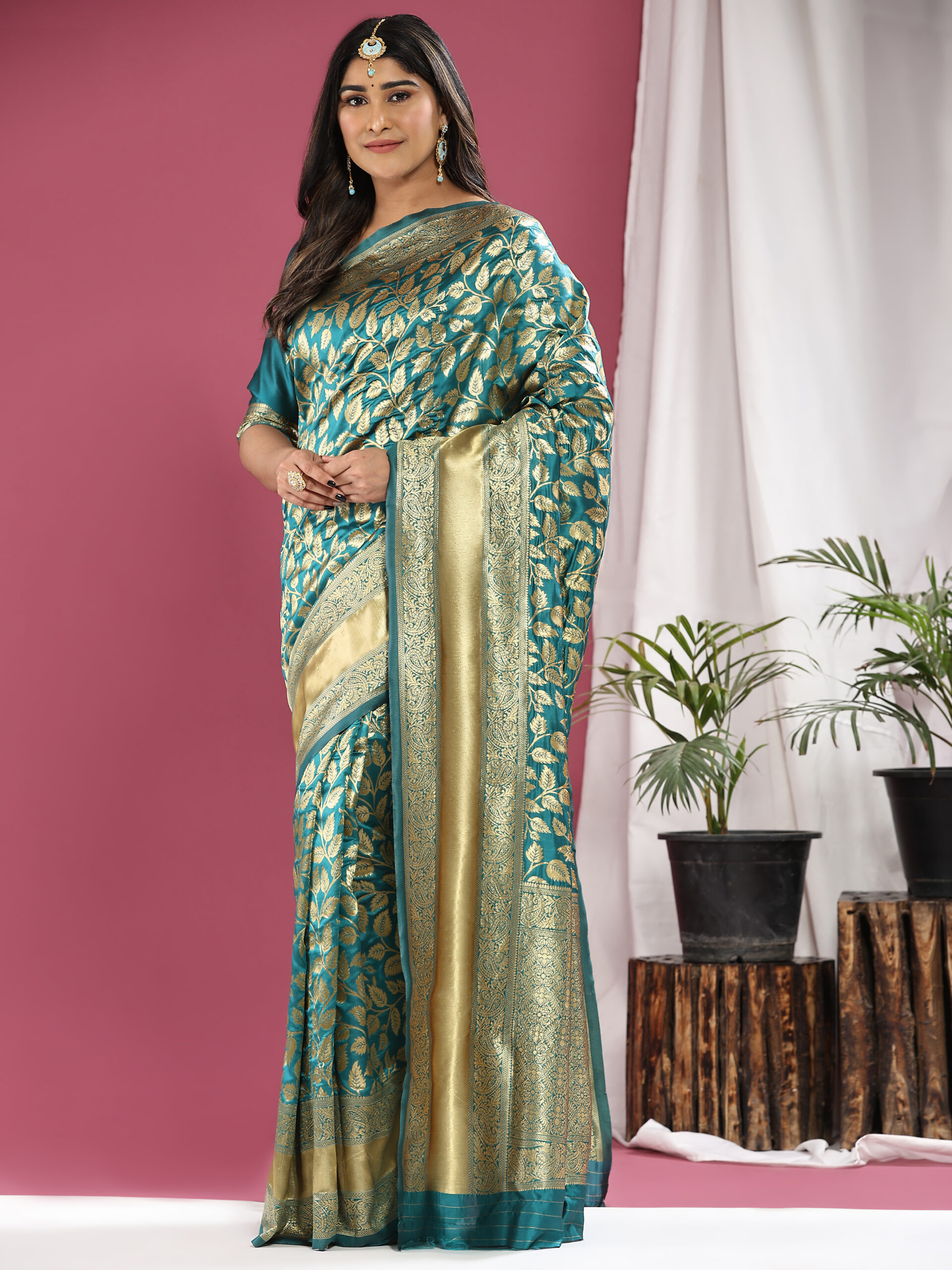 Turquoise  Floral Silk Blend Banarasi Sarees